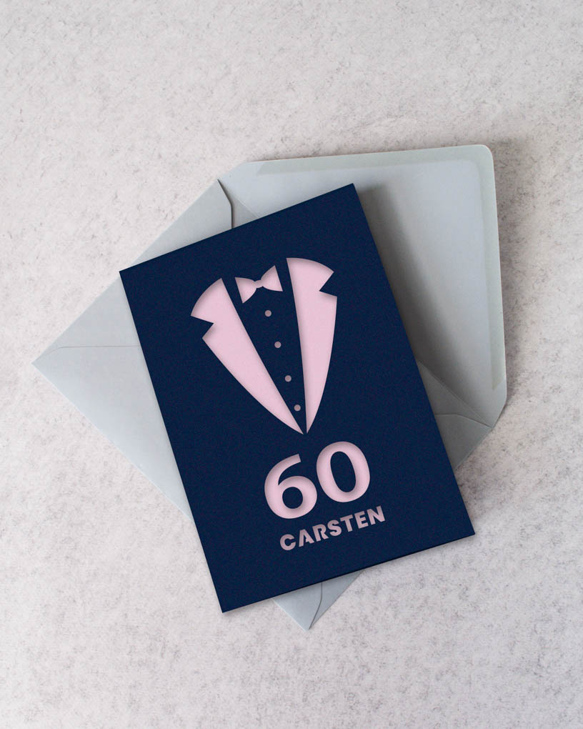 Rund fødselsdag kort med smoking til mand Rund fødselsdag kort med smoking til mand